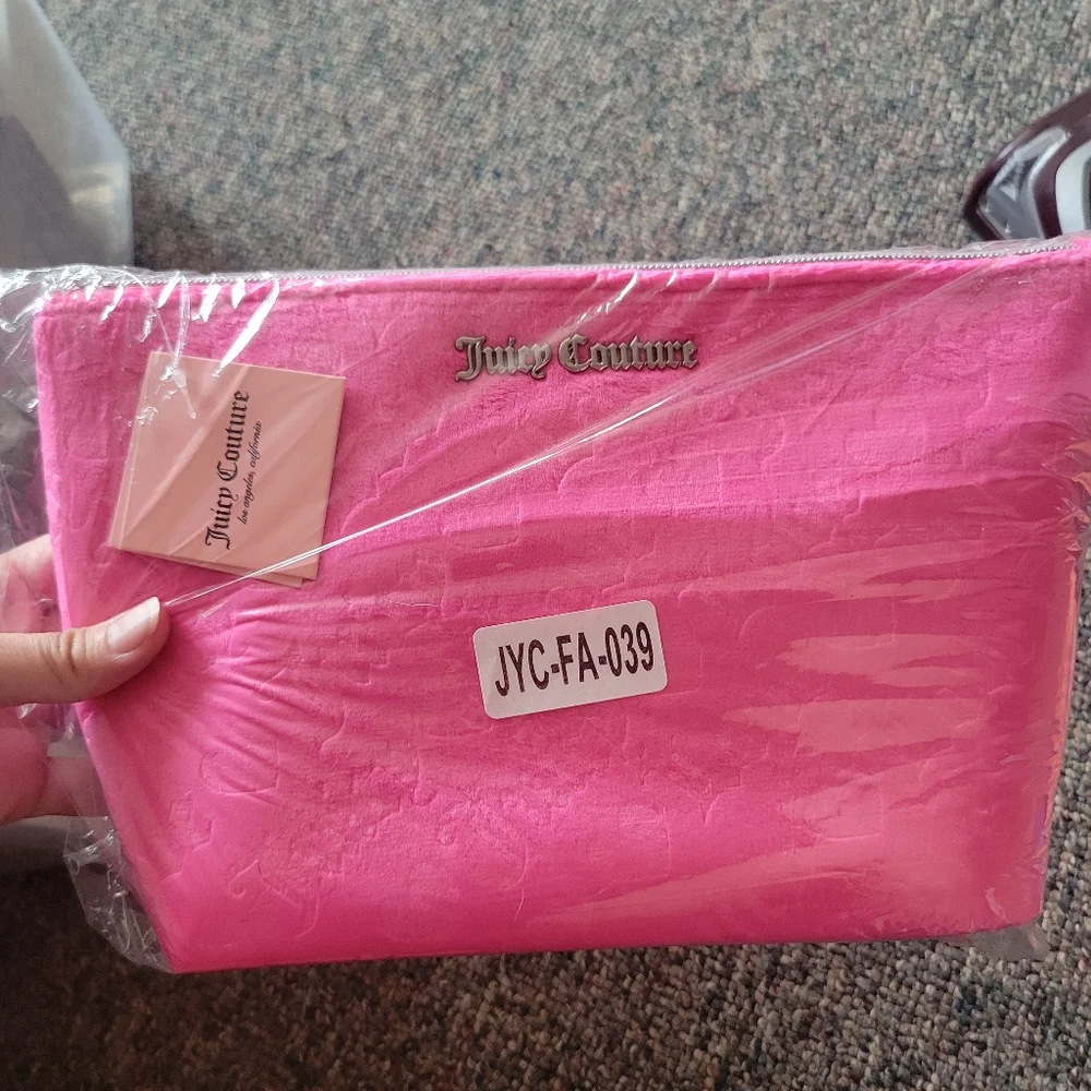 Juicy Couture Pink Women's Cosmetic Bag